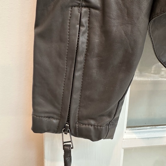 Blank NYC Dark Grey Faux Leather Moto Jacket Asymmetrical Design Size Small NWT - Picture 7 of 13
